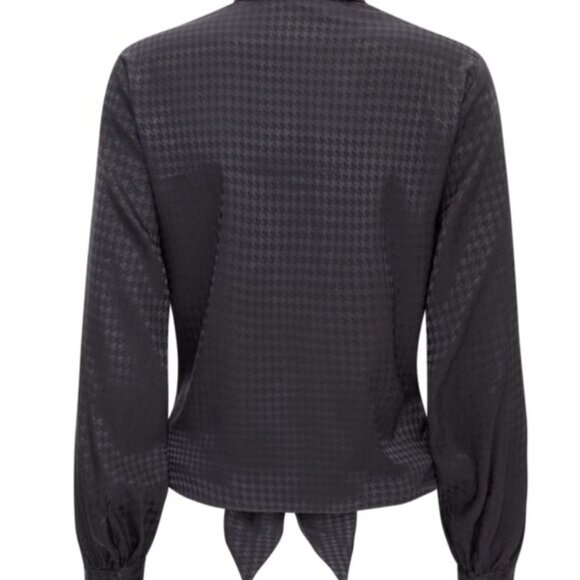 ** NWT ** Karmamia Lee Front Tie Shirt --MULTIPLE COLORS AVAILABLE - Picture 4 of 14